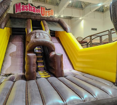 Parque temático da Masha e o Urso é atração infantil no Taubaté Shopping até o fim de outubro